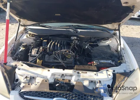 2002 Ford Taurus Se z USA, uszkodzony, nr VIN 1FAFP53U02A16647